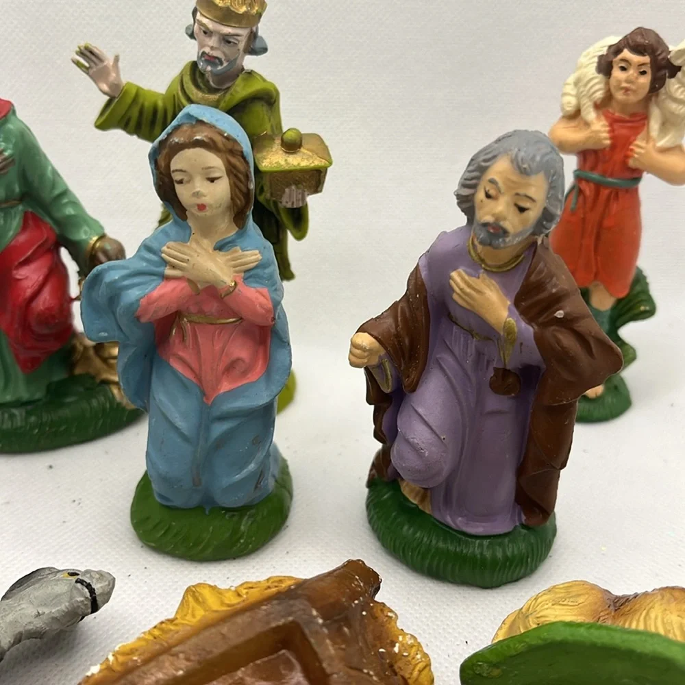 Vintage Italy Nativity Set 12 Piece chalkware holiday baby Jesus manger Christma